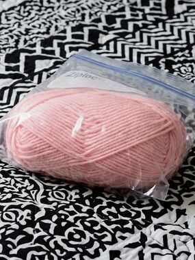 Bundle 4 Pale Pink Worsted Weight Yarn – 109 Yards Each